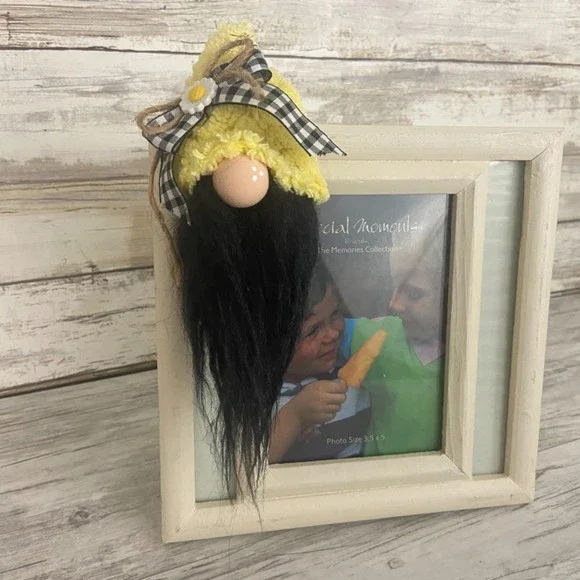 ❌SOLD❌ Vintage Yellow Chenille Silver Plated Spoon Gnome Ornament Faux Fur Black - Picture 6 of 11